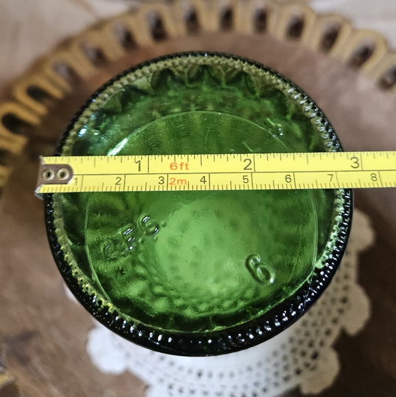 VTG CFG Diamond Pattern Emerald Green Glass Vase - Picture 13 of 13